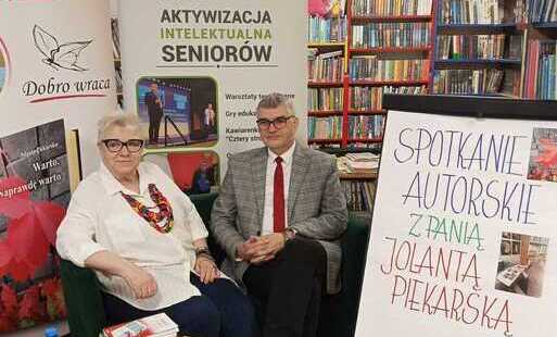 Zdjęcie do Spotkanie z Jolantą Piekarską w Bibliotece Publicznej Gminy Lubichowo